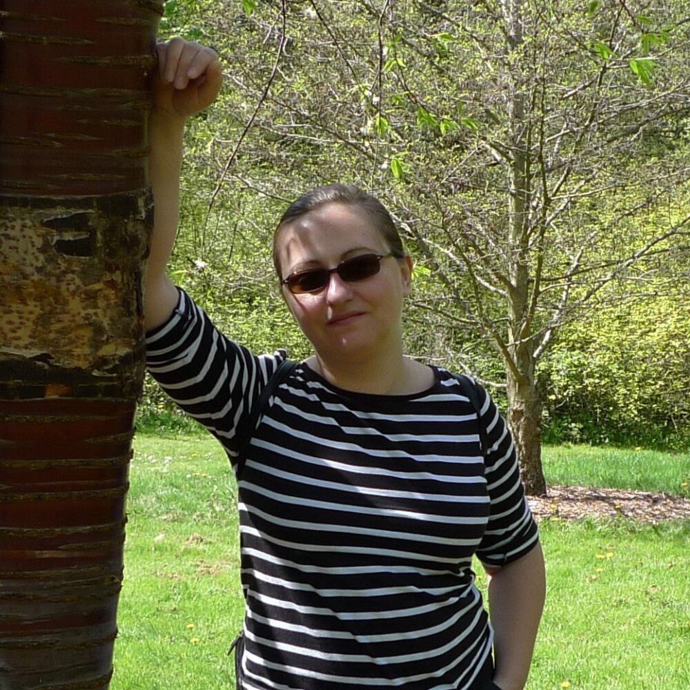 Meet your Posher, Claudia